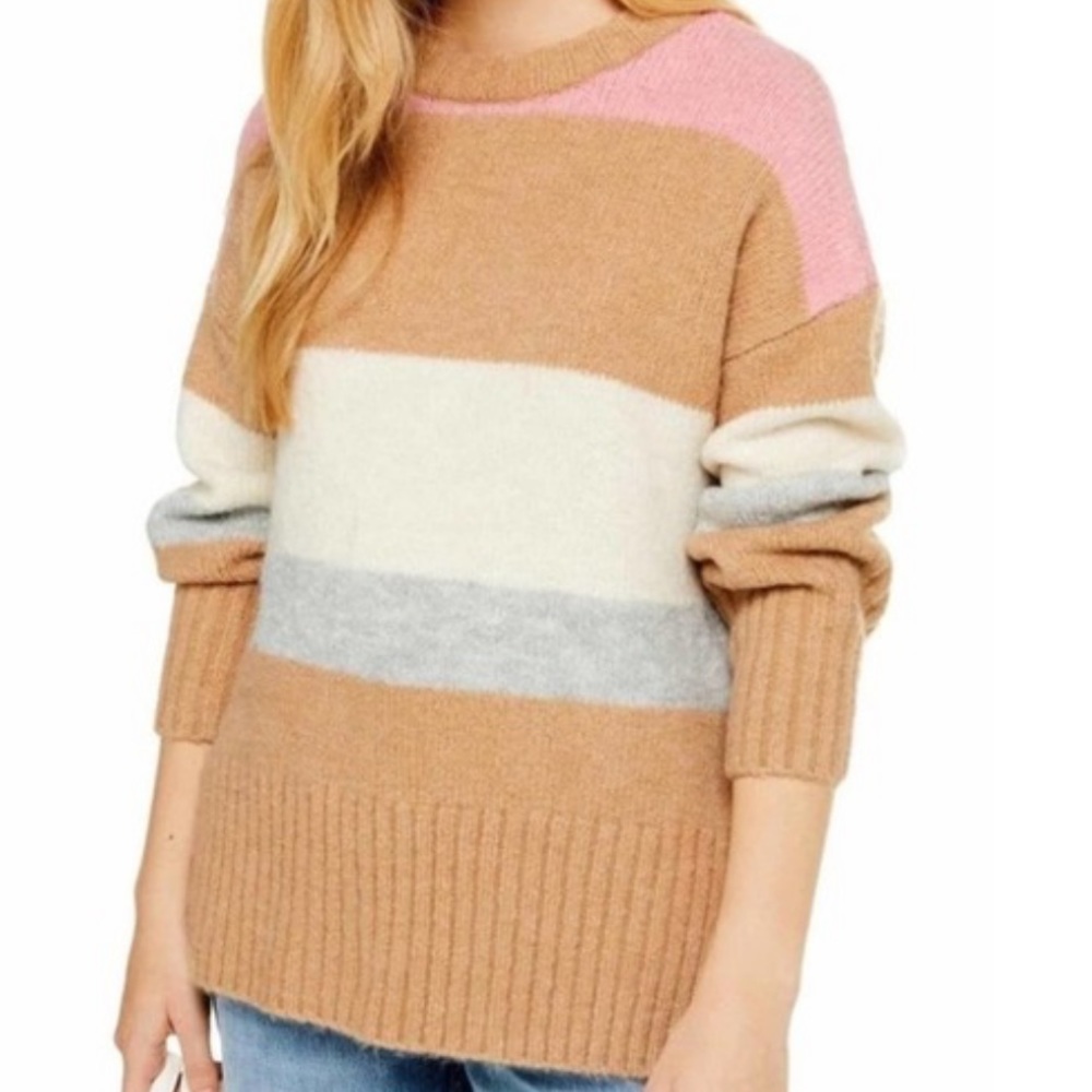 Topshop Ultra Soft Crewneck. Size Medium